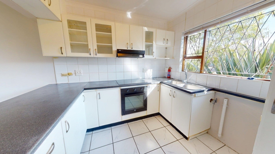 2 Bedroom Property for Sale in Kabega Park Eastern Cape